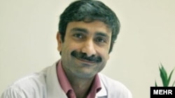 حسین بهاروند