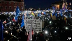Protestele au avut loc în peste 100 de oraşe şi localităţi din Polonia şi în câteva oraşe din străinătate