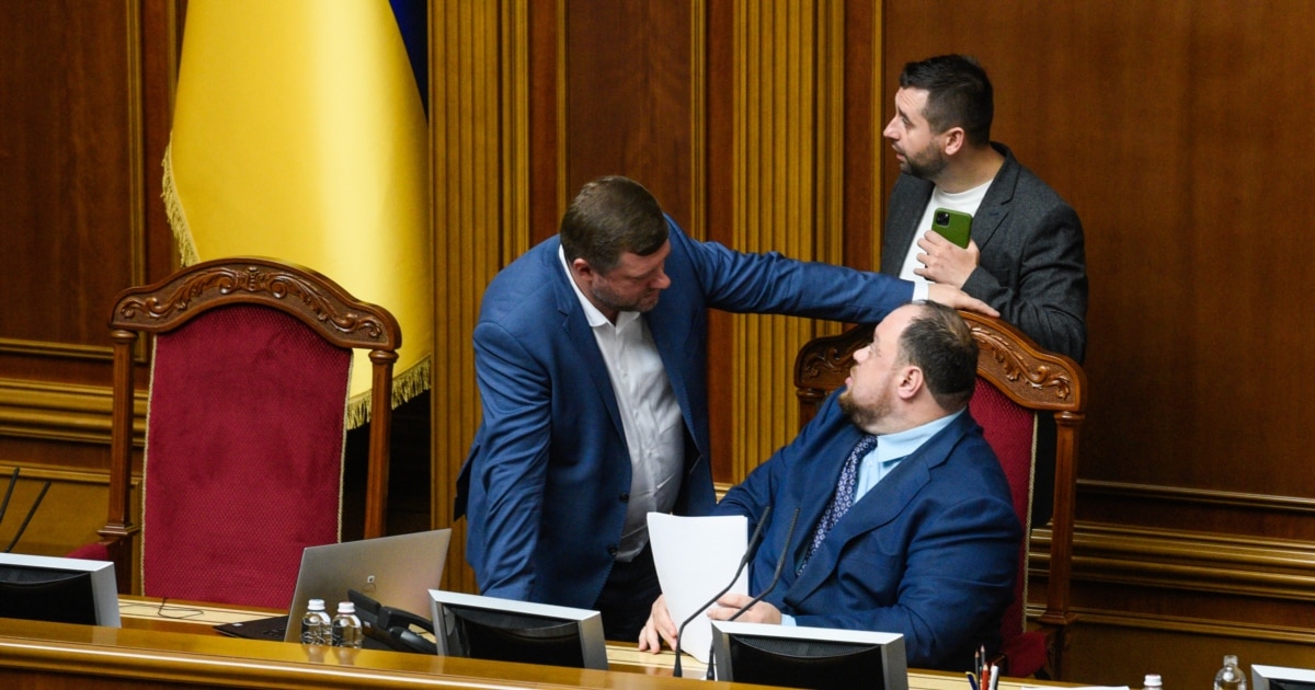 Нардеп Гончаренко заявив, що буде голосувати проти продовження воєнного стану. Стефанчук відреагував Нардеп Гончаренко заявив, що буде голосувати проти продовження воєнного стану. Стефанчук відреагував