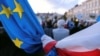 Лидеры ЕС и Польши раскритиковали друг друга в Европарламенте