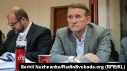 Віктор Медведчук під час засідання суду, жовтень 2021 року