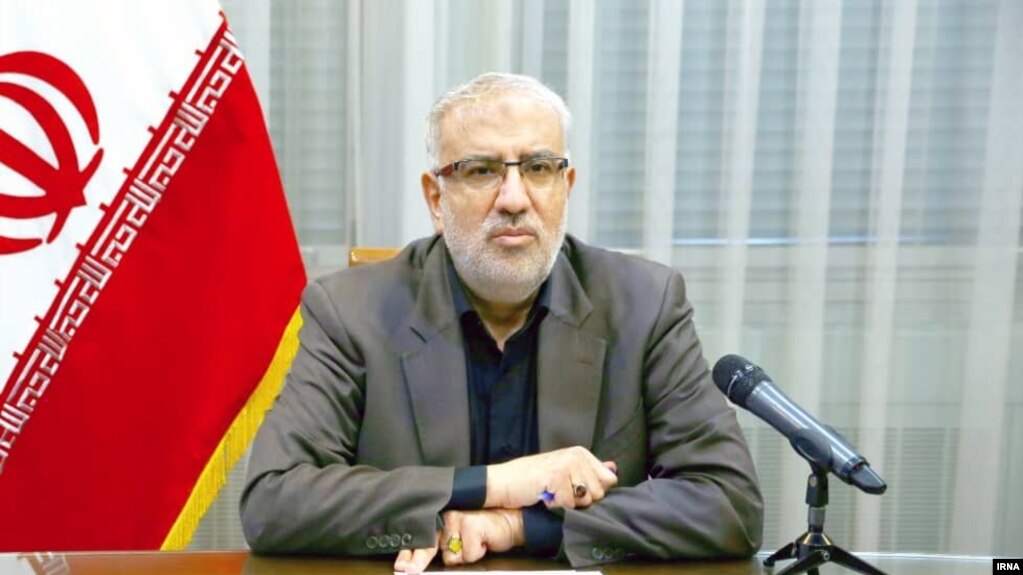 جواد اوجی، وزیر نفت ایران، برآورد کرده است که برای حفظ و نگهداشت تولید نفت حداقل ۱۵ میلیارد دلار بودجه لازم است