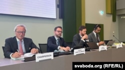 У прэзыдыюме — старшыня Камітэту па прававых справах і правах чалавека Рычард Кін, сакратары камітэту Гільем Кана Палямарэс і Джордж Стафард, а такама сусакратар Рафал Сокал