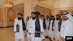 امیرخان متقی سرپرست وزارت خارجه طالبان با هیئت همراه اش در دوحه پایتخت قطر