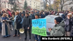 Na protest u Beograd su došli meštani naselja u kojima međunarodna kompanija Rio Tinto planira da vrši eksploataciju ruda