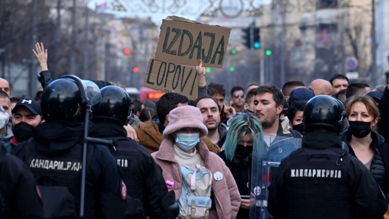 Kush dhe pse po proteston në Serbi?   