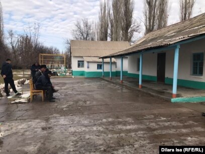 Кештердегі минет бейнелері