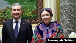 Гурбангулы Бердымухамедов в бытность президентом Туркменистана и его супруга Огулгерек Бердымухамедова