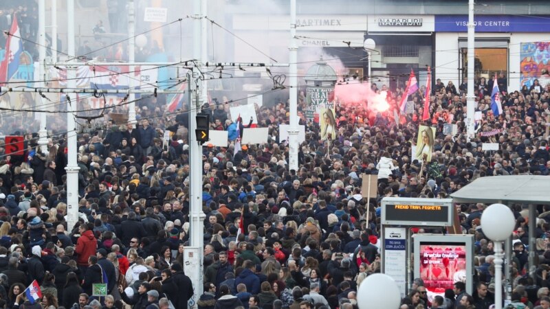Evropa përfshihet nga protestat kundër izolimit