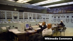 Главный электрический щит подземной атомной станции Горно-химического комбината в городе Железногорске, 2002 год