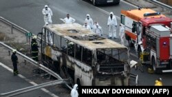 Основните версии за инцидента с изгорелия автобус на автомагистрала Струма
