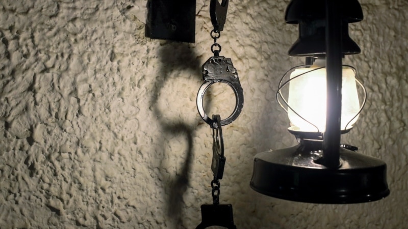 В Псковской области сотруднице СИЗО дали условный срок за издевательства над заключенными