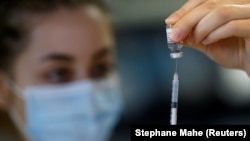 За даними МОЗ, від початку вакцинальної кампанії понад 12 мільйонів людей в Україні отримали дві дози вакцини від COVID-19