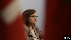 Министърът на икономиката и индустрията Корнелия Нинова