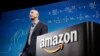 Jeff Bezos, osnivač kompanije Amazon na prezentaciji pametnog telefona - Fire smatrphone koji je plasirala 18. juni, 2014. 