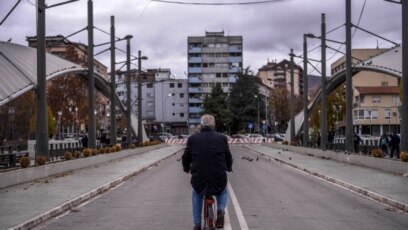 Fotografi nga arkivi.