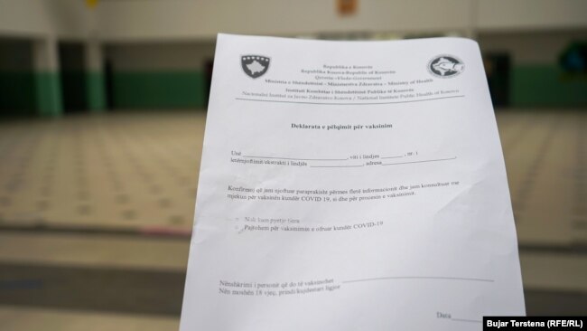 Deklarata e pëlqimit që duhet ta nënshkruajnë prindërit në mënyrë që fëmijët e tyre të mund të vaksinohen kundër koronavirusit.