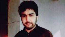 Туркменский блогер, известный под псевдонимом Hitrowskin