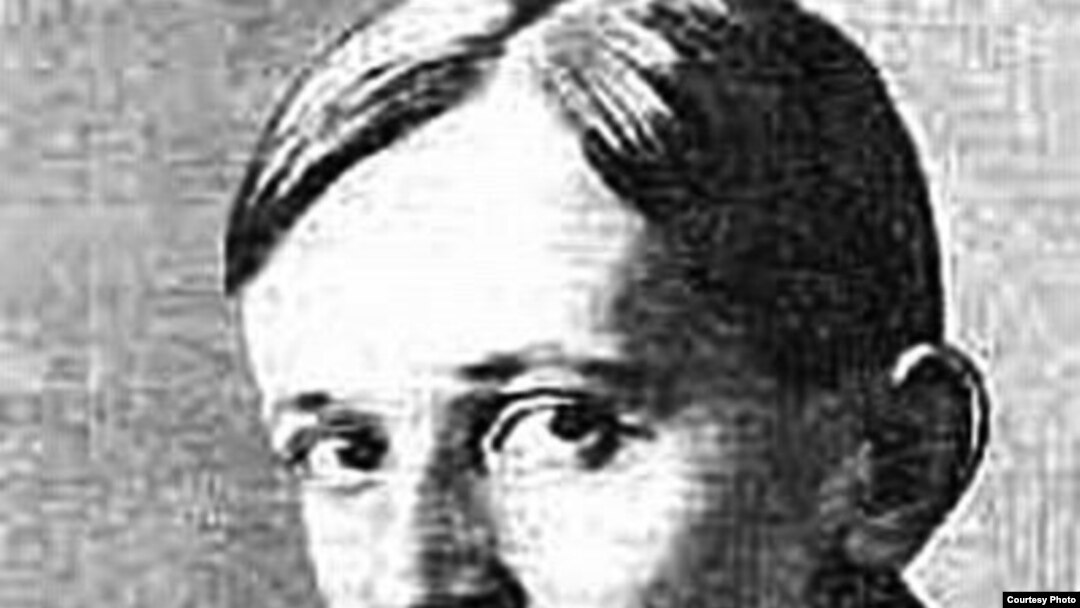  Георгий Викторович Адамович 