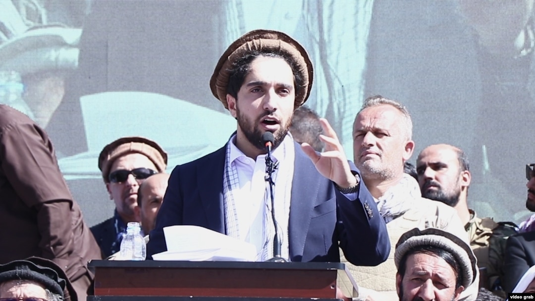 Интернетте үлкен пениса бар жыныстық қатынасты қараңыз