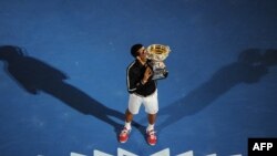 Novak Đoković nakon pobjede na Australijan Openu, januar 2012.