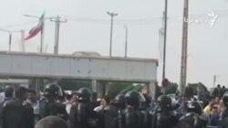 تظاهرات کارگران فولاد اهواز به «مرکز شهر» رسید