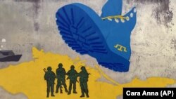 Графіті у Харкові демонструє ставлення українців до окупованого Росією українського Криму. Харків, 7 липня 2022 року