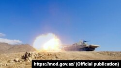 تمرینات نظامی آذربایجان در امتداد مرزهای ایران