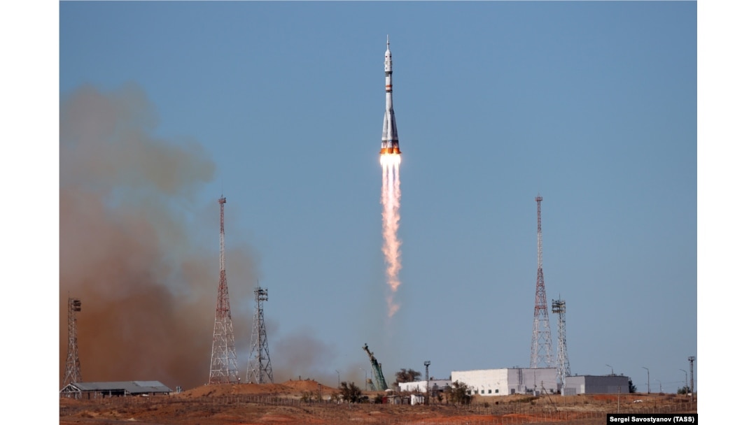 Російська ракета «Союз» злітає на Байконурі. Казахстан