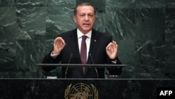 Presidenti turk Recep Tayyip Erdogan 