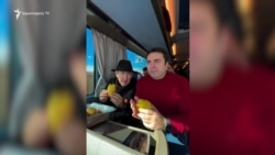 Փաշինյանի «ուրախ ավտոբուսը» Գեղարքունիքում․ ճանապարհներ, խոստումներ, գոհ ու դժգոհ բնակիչներ