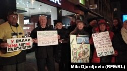 Neki od učesnika 51. protesta u Beogradu