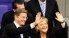 Німеччина з новим урядом – одні святкують, інші критикують