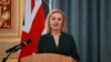 Britanska ministrica vanjskih poslova Liz Truss domaćin je sastanka u Liverpoolu svojim kolegama iz G7. 