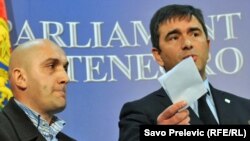 Nebojša Medojević i Enver Dacić na konferenciji za novinare, 8. mart 2011.