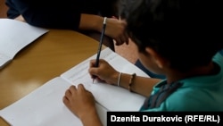 Akcenat u školama stavljen na učenje bosanskog jezika