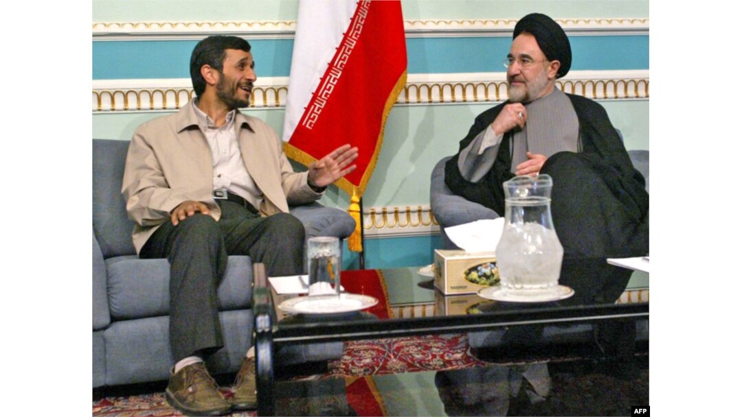 آغاز ریاستجمهوری دولت پوپولیستی محمود احمدینژاد (تابستان ۱۳۸۴)، اقداماتی را که در زمان محمد خاتمی و وزارت امور خارجه کمال خرازی انجام گرفته بود از مسیر خود خارج و بایگانی کرد.