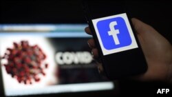 Iz Facebooka su rekli da "proširuju" svoje napore na uklanjanju lažnih tvrdnji o korona virusu i vakcinama na svojoj platformi, kao i na Instagramu.