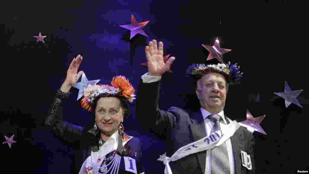 Gruzija - Makvala Berdzenishvili (77) i Giorgi Shengelia (77) pobjednici su natjecanja za ¨super baku i djeda¨, Tbilisi, 05.01.2012. Foto: Reuters / David Mdzinarishvili 