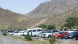 Hökümetçi websaýt Gökderede bolan ýol heläkçiligini ret edip, 'raýatlar ýurda erkin girip-çykýar' diýýär