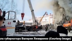 Разрушенный подъезд в Тымовском, 19 ноября 2022 года