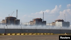 Pogled na nuklearnu elektranu Zaporižje tokom ukrajinsko-ruskog sukoba kod Enerhodara pod ruskom kontrolom u Ukrajini, 30. avgust 2022.