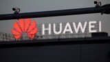 În România, compania Huawei a avut în 2022 o cifră de afaceri de 1,9 miliarde de lei (380 de milioane de euro).