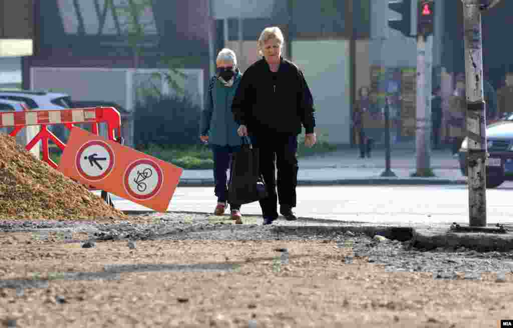 Раскопан пешачки остров во близина на НБРМ