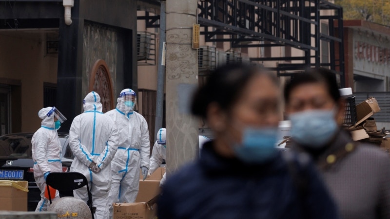Kina heq kufizimet e rrepta kundër koronavirusit pas protestave
