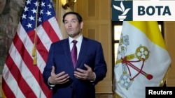 Sekretari i Shtetit i SHBA-së, Marco Rubio, gjatë një vizite në Selinë e Shenjtë në Romë, vitin e kaluar.