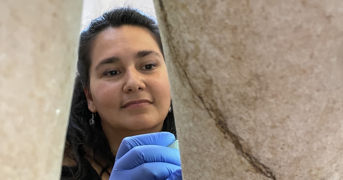 За нея работата като реставратор е удоволствие. През ръцете ѝ