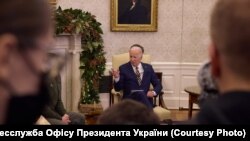 Президент США Джо Байден відповідає на запитання журналістів під час зустрічі із президентом України Володимиром Зеленським у Білому домі. Вашингтон, США. 21 грудня 2022 року