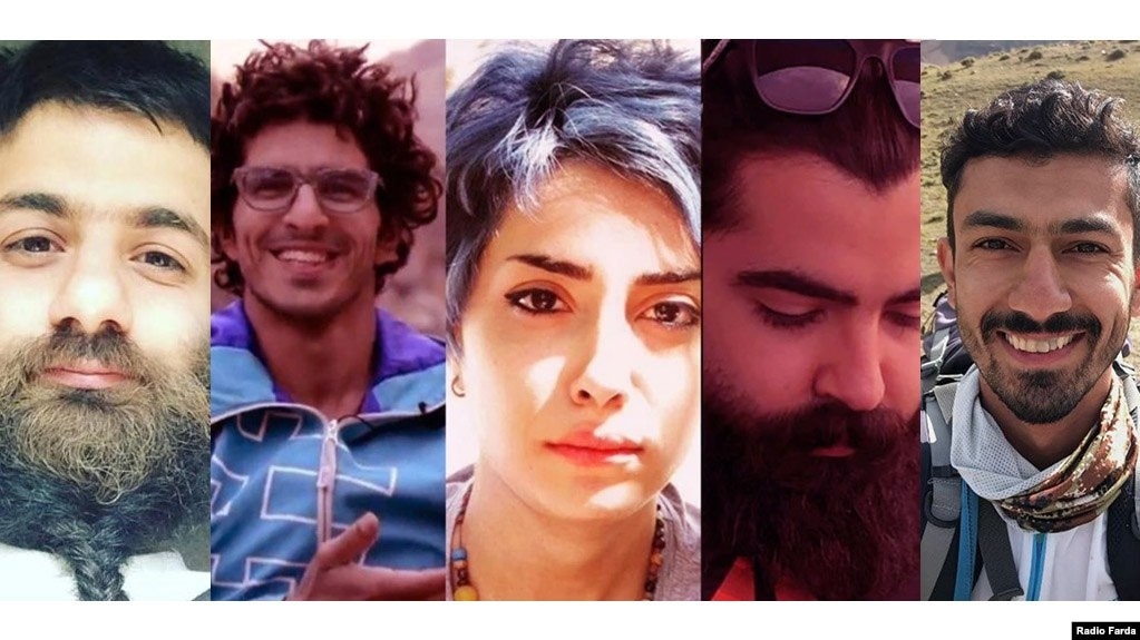 از چپ به راست: امیرارسلان مهدوی، حسام موسوی، دنا شیبانی، محمد خیوه، اشراق نجف‌آبادی
