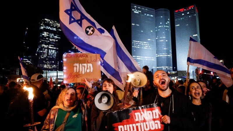 Desetine hiljada Izraelaca demonstriralo u Tel Avivu protiv Netanjahuove vlade
